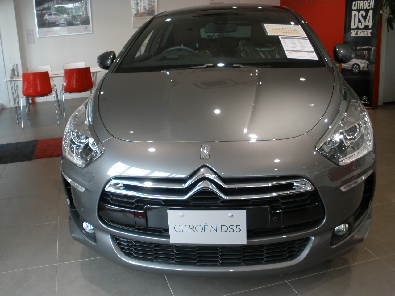 展示車情報2013！　（ＤＳ５　CHICクラブレザーシート）