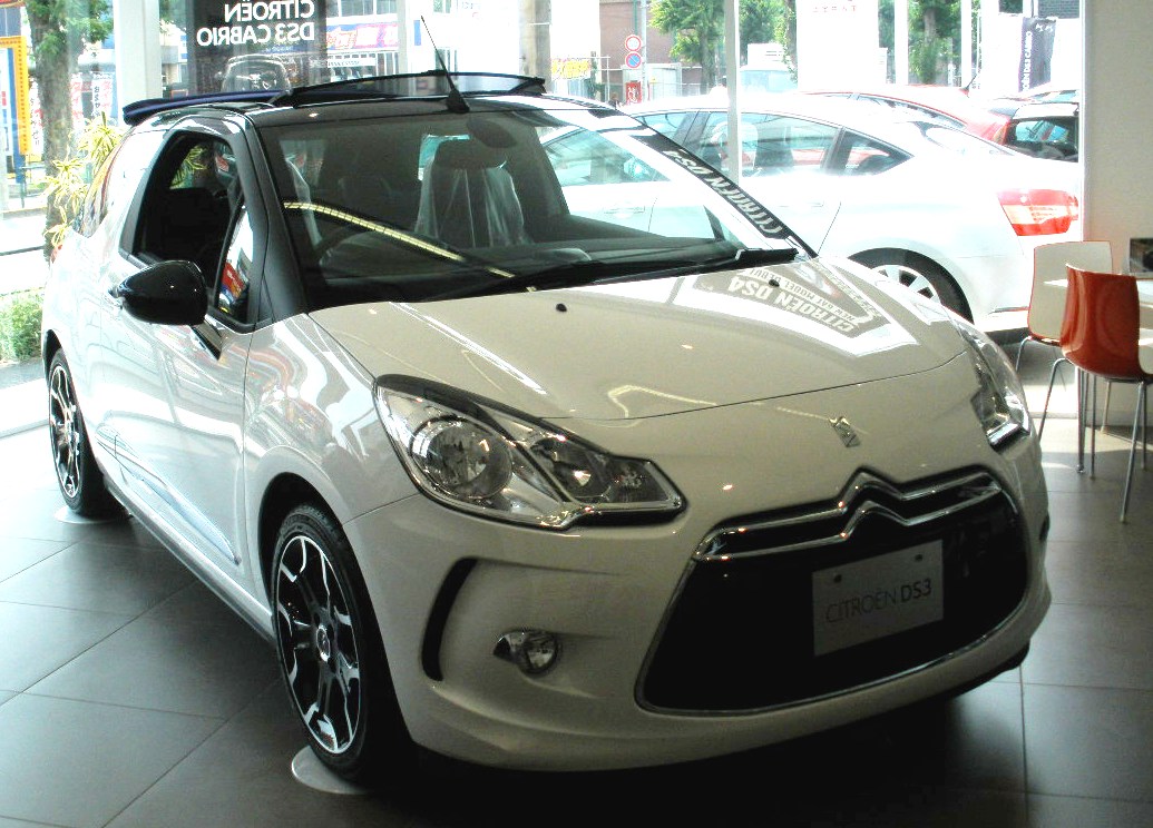 DS3 Cabrio　到着！