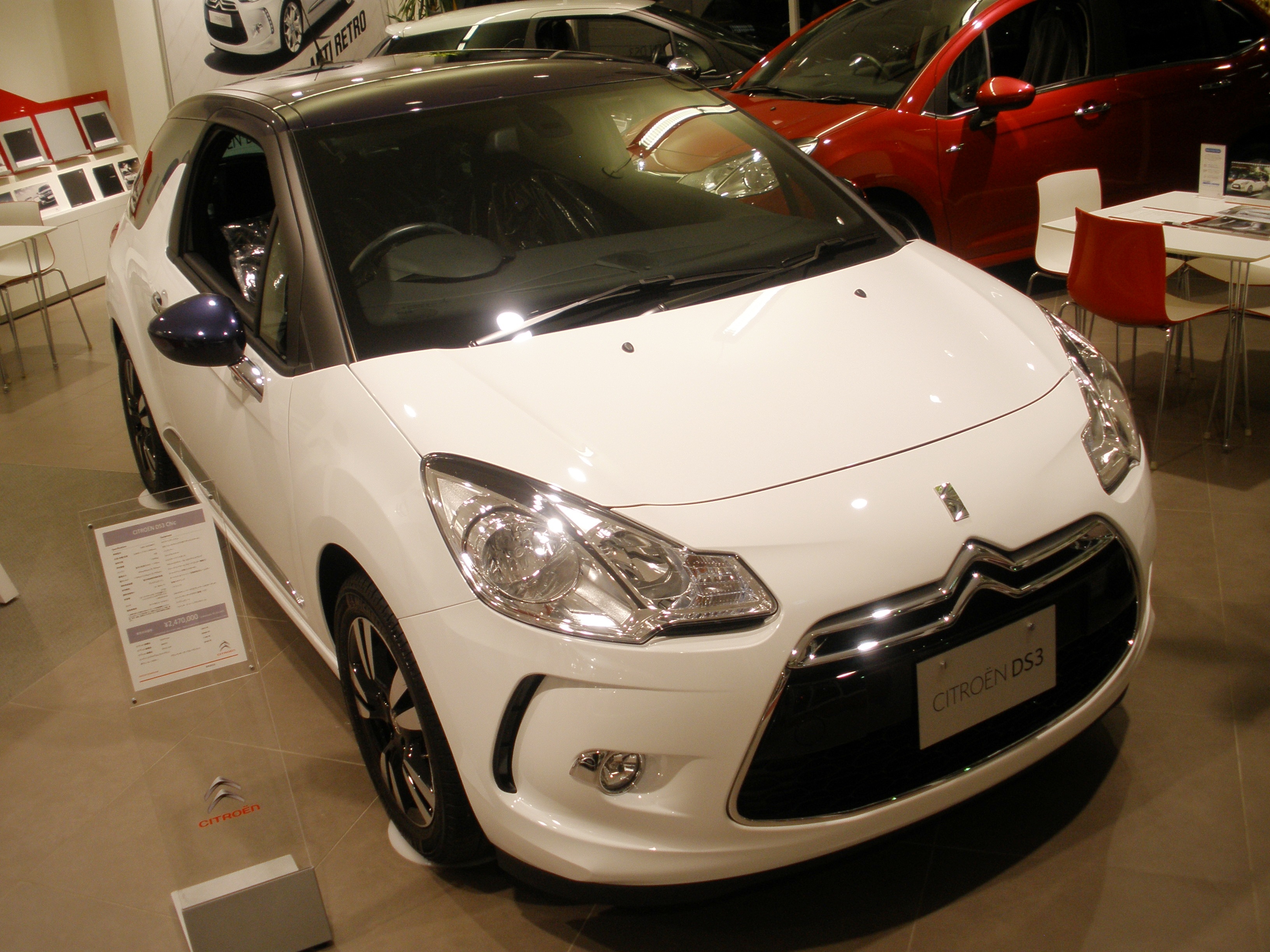 DS3　CHIC 新パワートレイン　展示中！