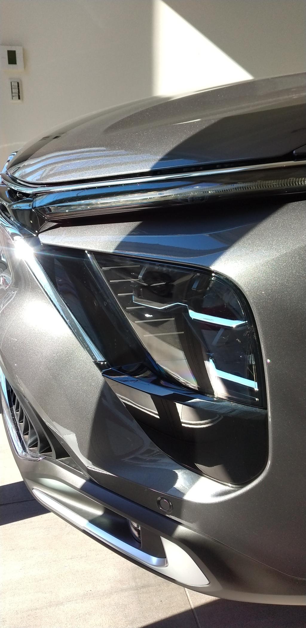 シトロエン「C5 X HYPNOS PLUG-IN HYBRID」ご紹介
