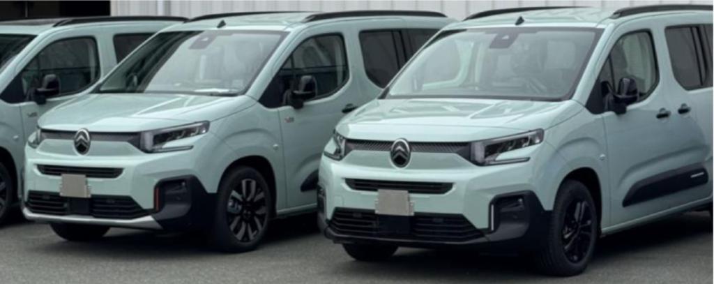 ベルランゴ新色？